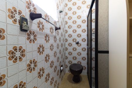 Casa à venda com 165m², 3 quartos e 2 vagas Casa à venda com 165m², 3 quartos e 2 vagasBanheiro Social