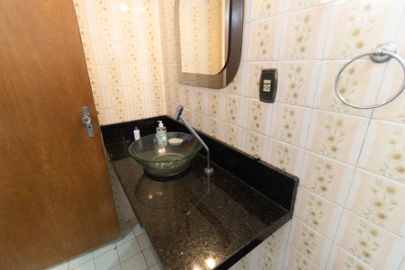 Casa à venda com 165m², 3 quartos e 2 vagas Casa à venda com 165m², 3 quartos e 2 vagasBanheiro da Suíte