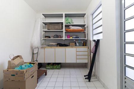 Casa à venda com 165m², 3 quartos e 2 vagas Casa à venda com 165m², 3 quartos e 2 vagasQuarto de Serviço
