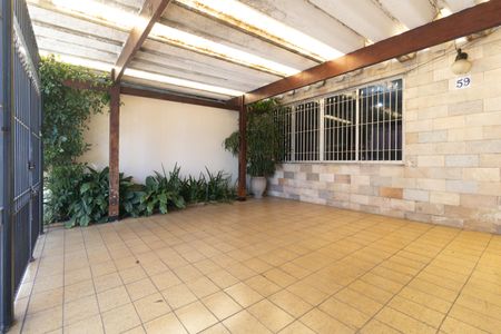 Casa à venda com 165m², 3 quartos e 2 vagas Casa à venda com 165m², 3 quartos e 2 vagasGaragem