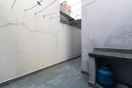 Casa à venda com 165m², 3 quartos e 2 vagas Casa à venda com 165m², 3 quartos e 2 vagasQuintal