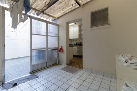 Casa à venda com 165m², 3 quartos e 2 vagas Casa à venda com 165m², 3 quartos e 2 vagasQuintal