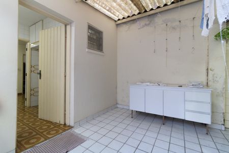 Casa à venda com 165m², 3 quartos e 2 vagas Casa à venda com 165m², 3 quartos e 2 vagasQuintal