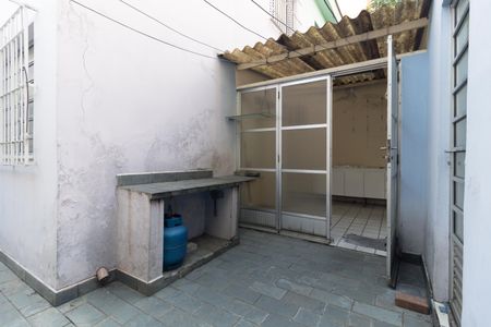 Casa à venda com 165m², 3 quartos e 2 vagas Casa à venda com 165m², 3 quartos e 2 vagasQuintal