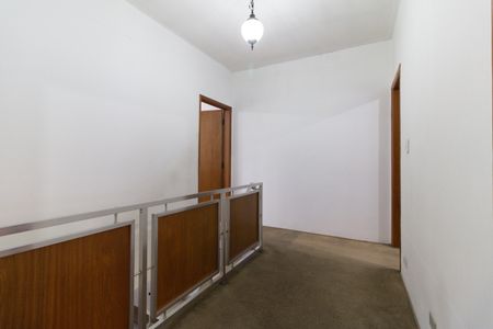 Casa à venda com 165m², 3 quartos e 2 vagas Casa à venda com 165m², 3 quartos e 2 vagasCorredor