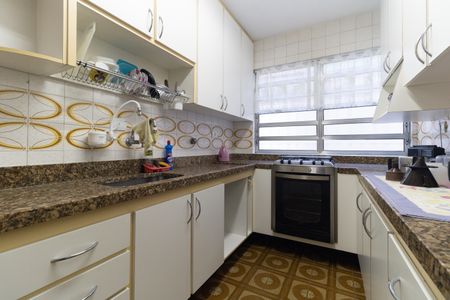 Casa à venda com 165m², 3 quartos e 2 vagas Casa à venda com 165m², 3 quartos e 2 vagasCozinha
