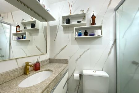 Apartamento à venda com 65m², 3 quartos e 1 vagaBanheiro da Suíte 1