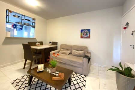 Apartamento à venda com 65m², 3 quartos e 1 vagaSala