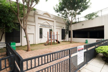 Apartamento à venda com 92m², 3 quartos e 2 vagas Apartamento à venda com 92m², 3 quartos e 2 vagasEspaço Pet