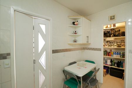 Apartamento à venda com 92m², 3 quartos e 2 vagas Apartamento à venda com 92m², 3 quartos e 2 vagasCozinha