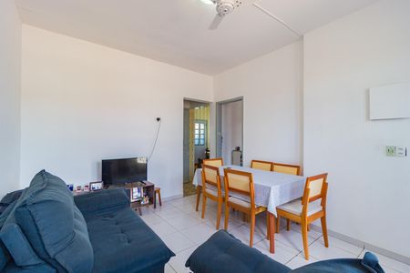 Casa à venda com 127m², 2 quartos e 1 vaga Casa à venda com 127m², 2 quartos e 1 vagaSala