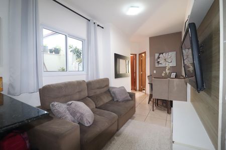 Sala de apartamento à venda com 2 quartos, 55m² em Vila Vitória, Santo André