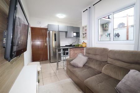 Sala de apartamento à venda com 2 quartos, 55m² em Vila Vitória, Santo André