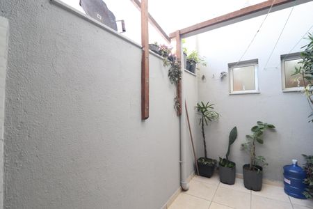Apartamento à venda com 55m², 2 quartos e 1 vagaQuintal