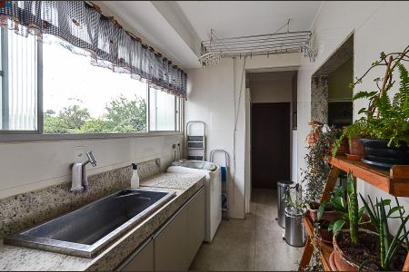 Apartamento à venda com 113m², 4 quartos e 2 vagasÁrea de Serviço
