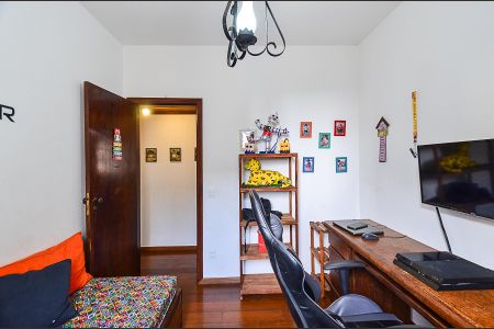 Apartamento à venda com 113m², 4 quartos e 2 vagasQuarto 2