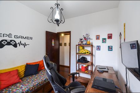 Apartamento à venda com 113m², 4 quartos e 2 vagasQuarto 2