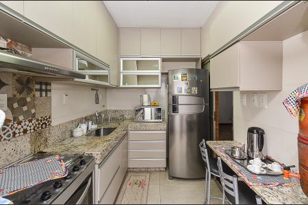 Apartamento à venda com 113m², 4 quartos e 2 vagasCozinha