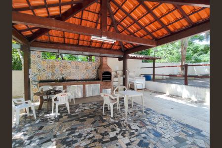 Apartamento para alugar com 65m², 2 quartos e 1 vagaÁrea comum - Churrasqueira