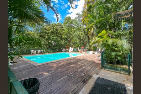 Apartamento para alugar com 65m², 2 quartos e 1 vagaÁrea comum - Piscina