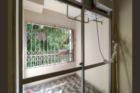 Apartamento para alugar com 65m², 2 quartos e 1 vagaVaranda da Suíte