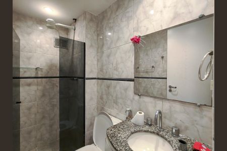 Apartamento para alugar com 65m², 2 quartos e 1 vagaBanheiro Corredor