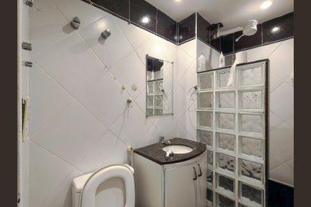 Apartamento para alugar com 65m², 2 quartos e 1 vagaBanheiro da Suíte