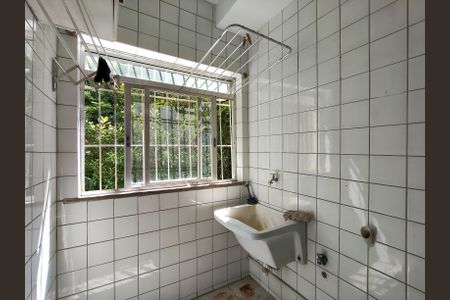 Apartamento para alugar com 65m², 2 quartos e 1 vagaÁrea de Serviço