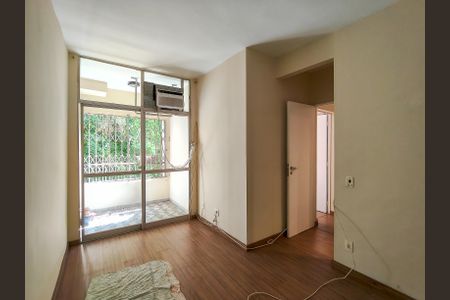 Apartamento para alugar com 65m², 2 quartos e 1 vagaSuíte