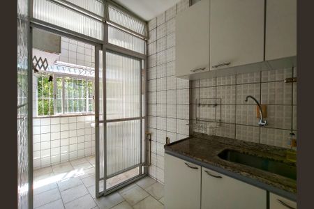 Apartamento para alugar com 65m², 2 quartos e 1 vagaCozinha