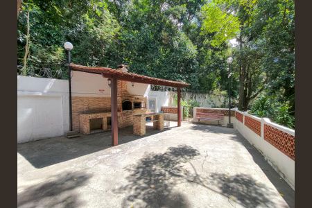 Apartamento para alugar com 65m², 2 quartos e 1 vagaÁrea comum - Churrasqueira