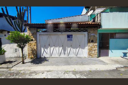 Casa à venda com 120m², 3 quartos e 1 vagaFachada