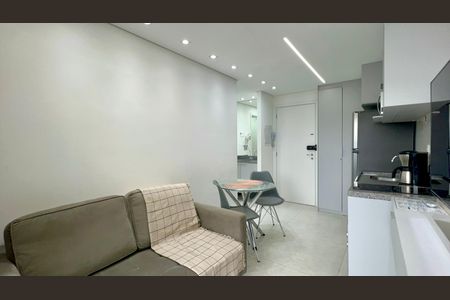 Sala de kitnet/studio para alugar com 1 quarto, 30m² em Pinheiros, São Paulo