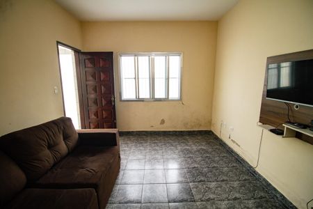 Casa para alugar com 172m², 2 quartos e 3 vagasSala