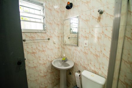 Casa para alugar com 172m², 2 quartos e 3 vagasBanheiro da Suíte 1