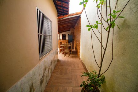 Casa para alugar com 172m², 2 quartos e 3 vagasQuintal