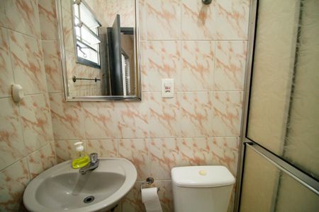 Casa para alugar com 172m², 2 quartos e 3 vagasBanheiro da Suíte 1