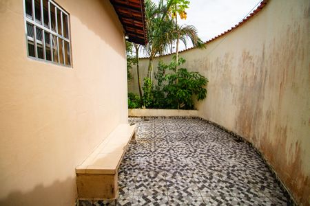 Casa para alugar com 172m², 2 quartos e 3 vagasQuintal