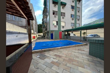 Apartamento para alugar com 55m², 2 quartos e 1 vagaÁrea comum - Piscina