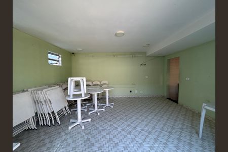 Apartamento para alugar com 55m², 2 quartos e 1 vagaÁrea comum - Salão de festas