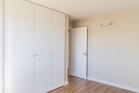 Apartamento à venda com 120m², 3 quartos e 1 vagaQuarto 2
