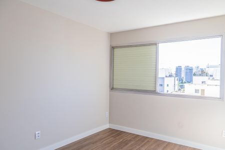 Apartamento à venda com 120m², 3 quartos e 1 vagaQuarto 2