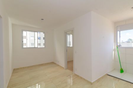 Sala de apartamento para alugar com 2 quartos, 34m² em Cidade Nova São Miguel, São Paulo