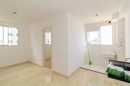 Sala de apartamento para alugar com 2 quartos, 34m² em Cidade Nova São Miguel, São Paulo