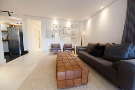 Apartamento à venda com 101m², 2 quartos e 2 vagasSala de TV