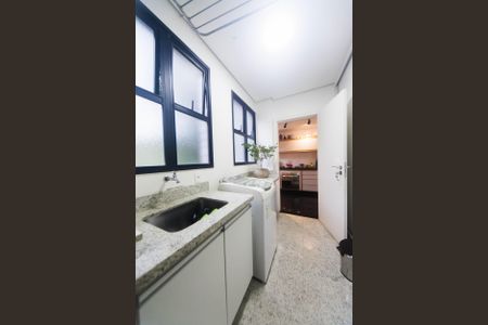 Apartamento à venda com 101m², 2 quartos e 2 vagasÁrea de Serviço
