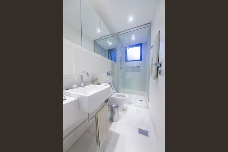 Apartamento à venda com 101m², 2 quartos e 2 vagasBanheiro Social