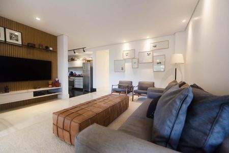 Apartamento à venda com 101m², 2 quartos e 2 vagasSala de TV