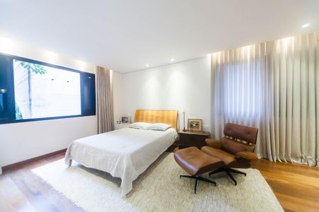Apartamento à venda com 101m², 2 quartos e 2 vagassuite 