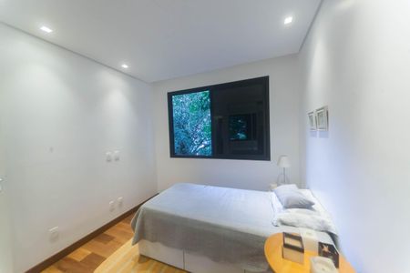 Apartamento à venda com 101m², 2 quartos e 2 vagasquarto 1